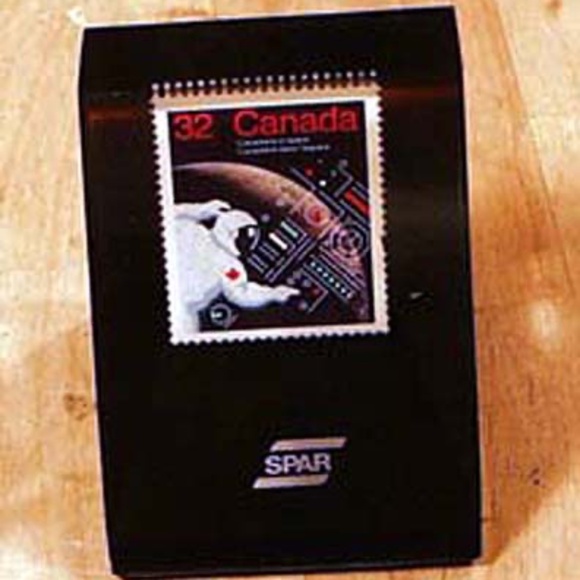 STAMP, CANADA, 1984 CANADIANS IN SPACE, IN ACRYLIC PAPERWEIGHT, MINT IN ORIGINAL - Picture 1 of 1